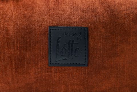 Designed by Lotte  Yndis - Hondenmand - Bouclé - Terracotta