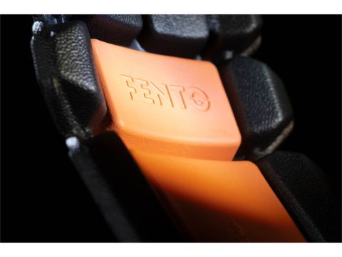 Fento Pocket M2 - Kniebeschermers - Zwart / Oranje