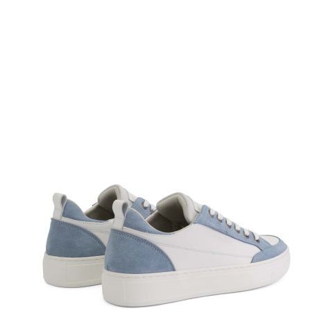 Travelin Caris - Sneakers - Lichtblauw