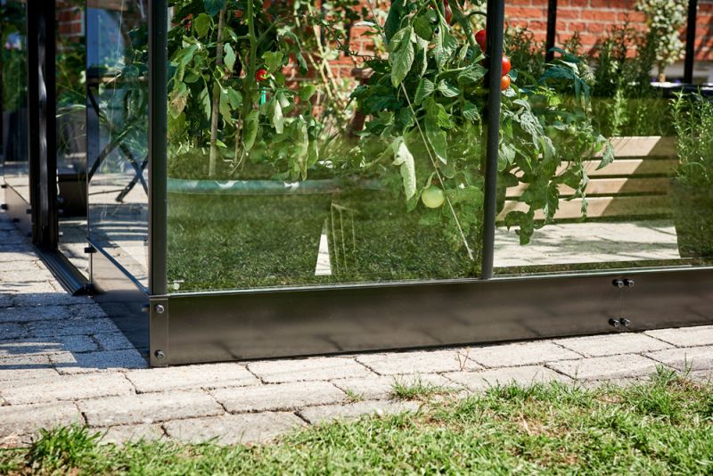Halls Qube 128 - Fundering - Zwart